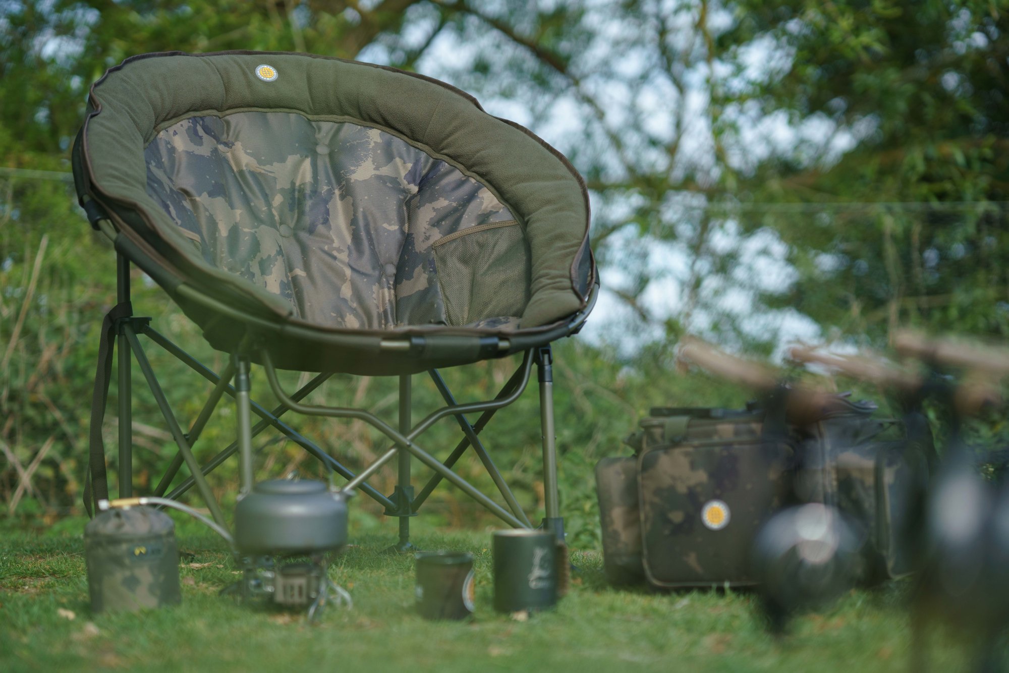 WORLDWIDE MOON CHAIR - Image 3